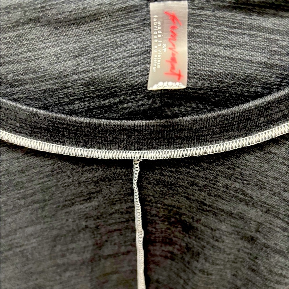 NWT Free People Movement Black Long Sleeve Ruched Seam Activewear Women’s Small - Picture 5 of 10
